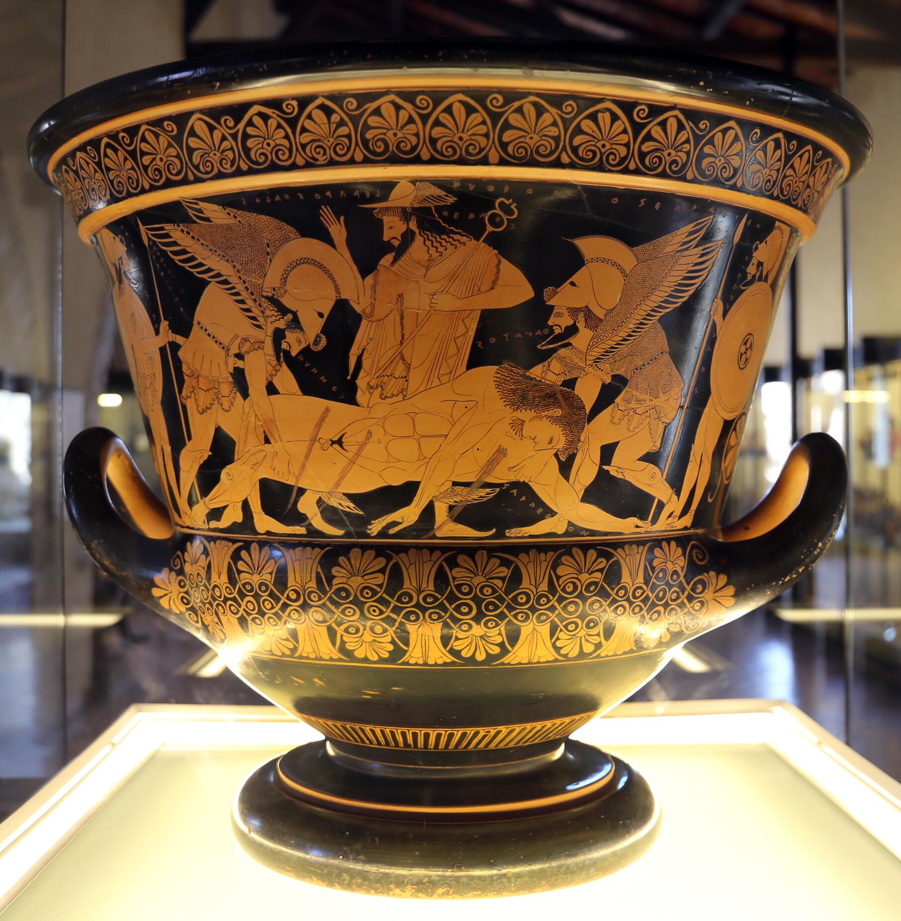 Preview of: Sarpedon Krater Vase antique décoré d'une scène mythologique à figures rouges.