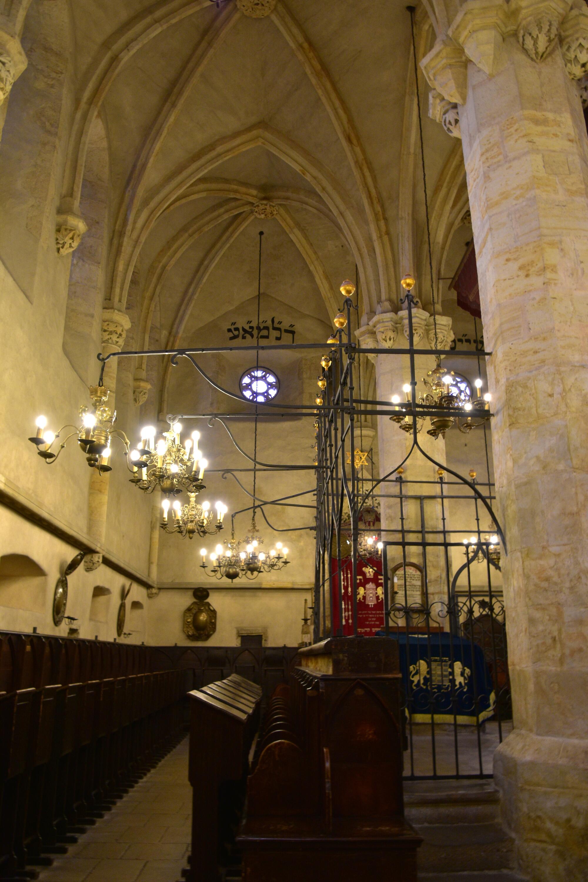 Discover The Old New Synagogue