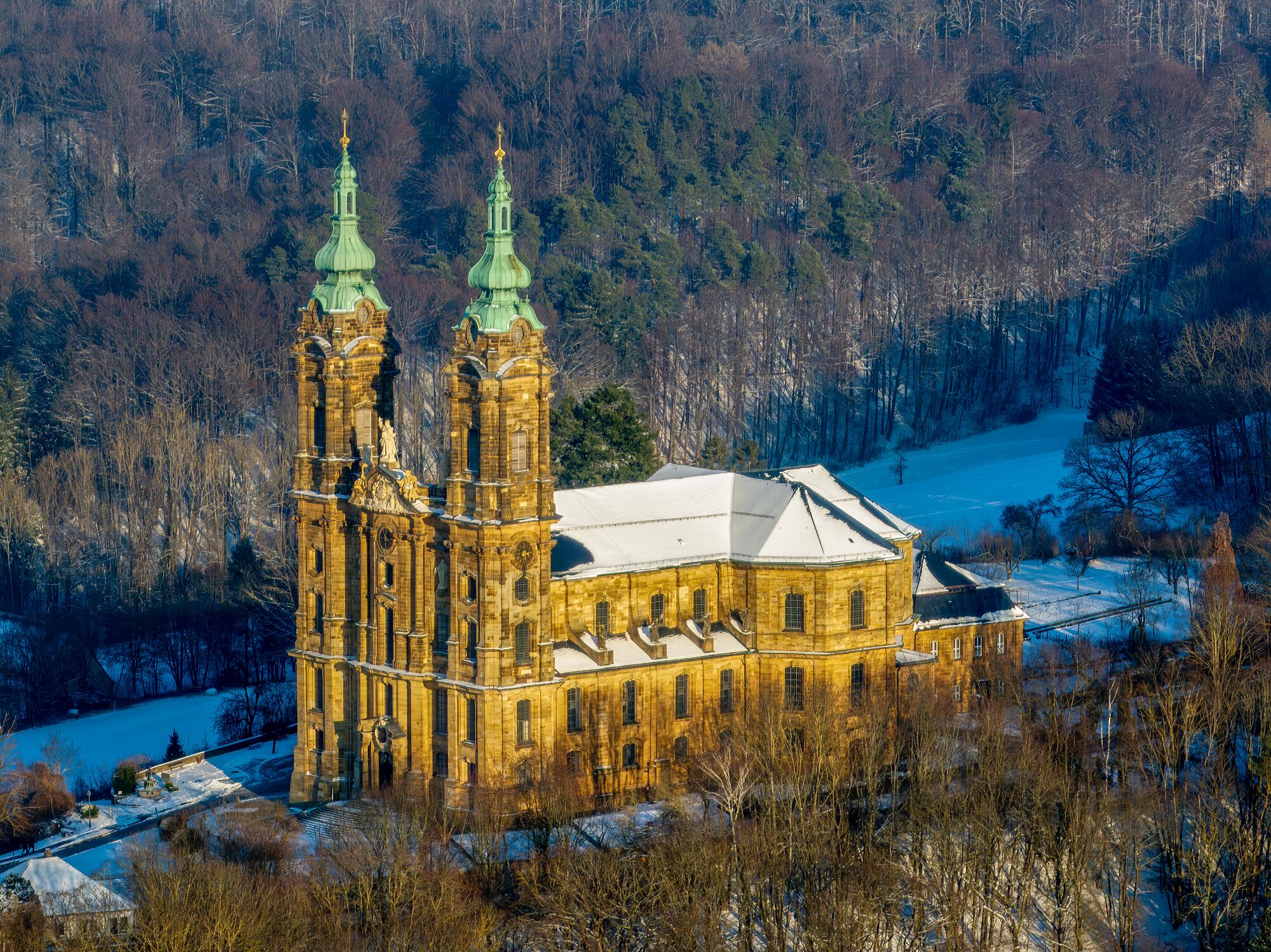 Discover Basilica of the Fourteen Holy Helpers